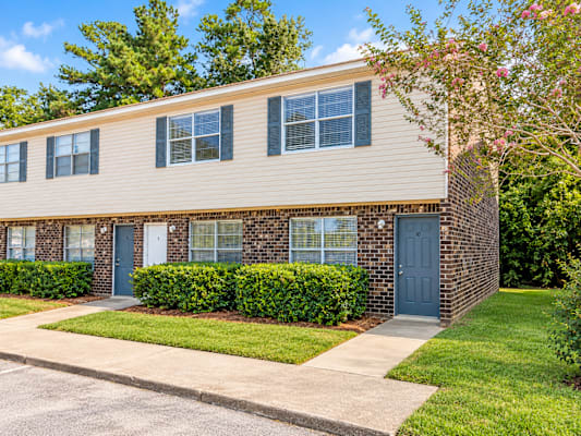 Summerville Apartments property